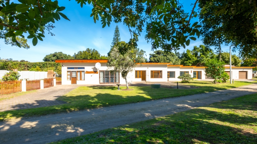 5 Bedroom Property for Sale in Sedgefield Central Western Cape